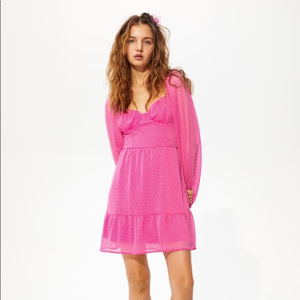 Brand New H&M Plumeti Dress in ‘Cerise’